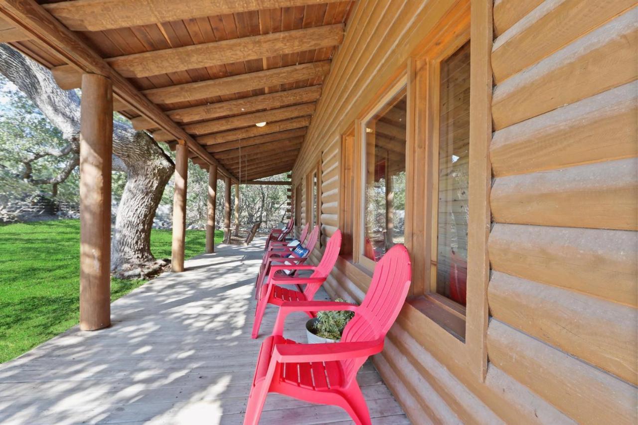Wimberley Log Cabins Resort And Suites- Unit 3 Exterior photo